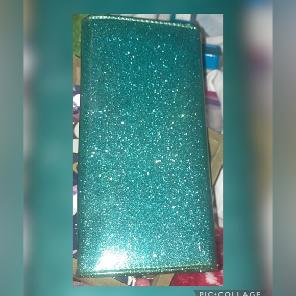 Vtg hello kitty wallet/billfold/checkbook cover - Picture 5 of 5